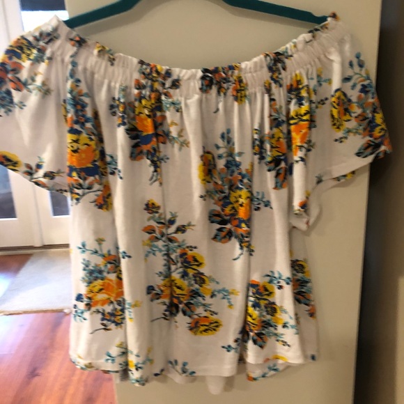NEW LOOK OFF THE SHOULDER TOP - Picture 3 of 3